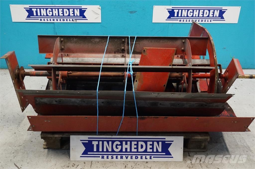 CASE 1680 Posipači soli i peska