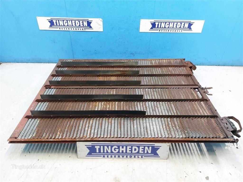 CASE 2388 Posipači soli i peska