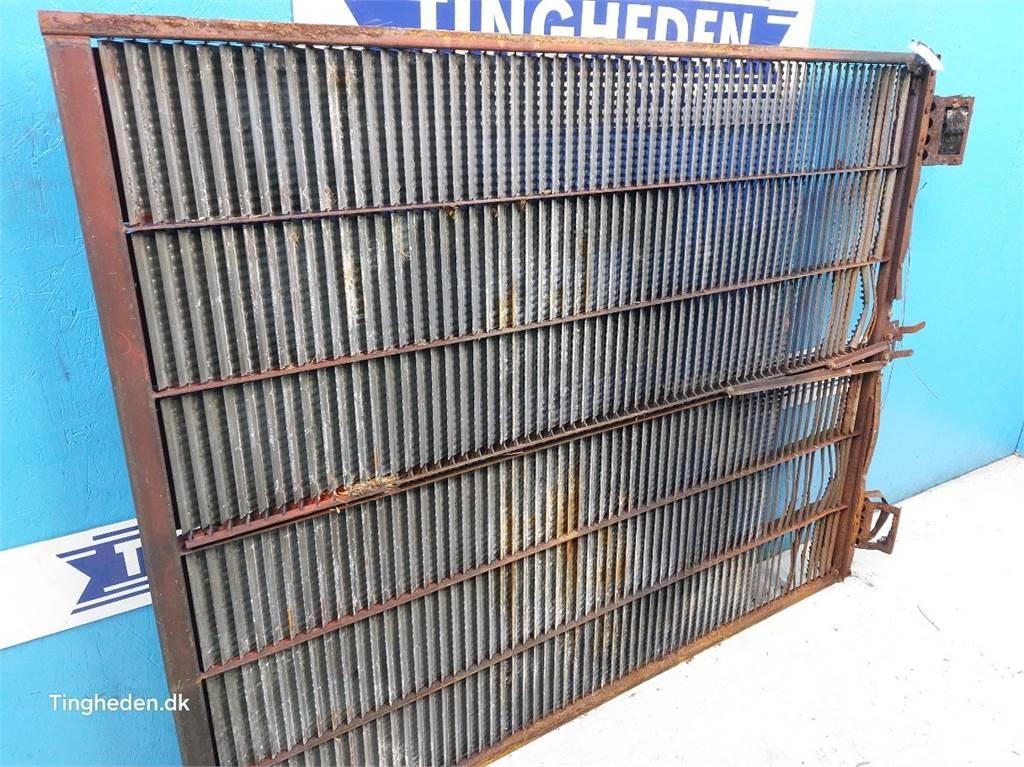 CASE 2388 Posipači soli i peska