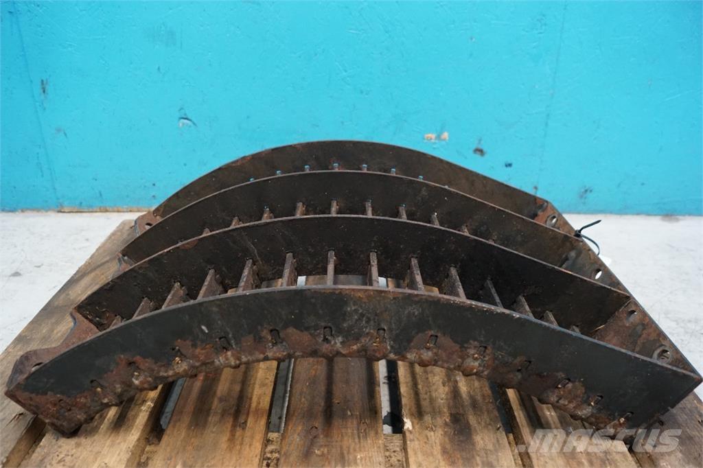 CASE 8010 Dodatna oprema za kombajne