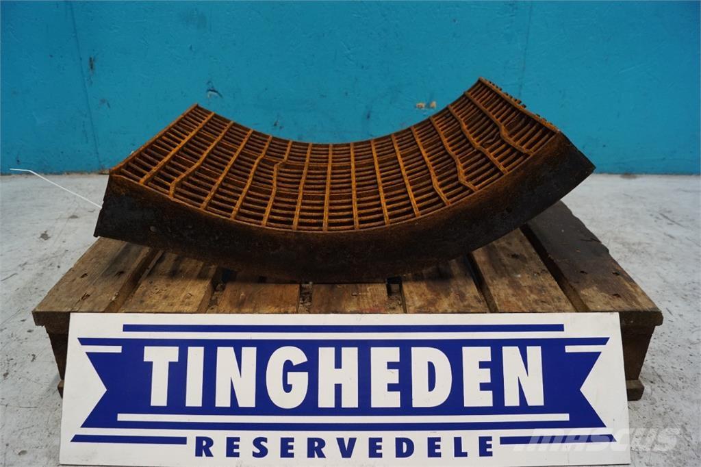 CASE 8010 Dodatna oprema za kombajne