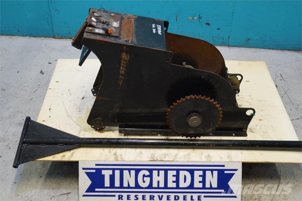 CASE 8010 Dodatna oprema za kombajne