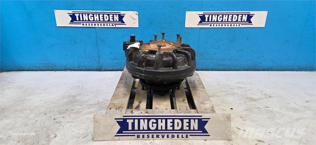 CASE 8010 Dodatna oprema za kombajne