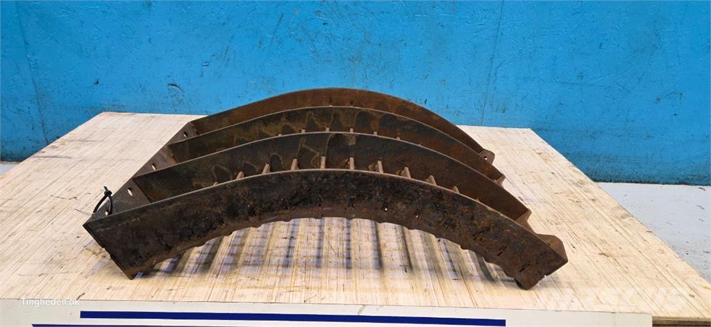 CASE 8010 Dodatna oprema za kombajne