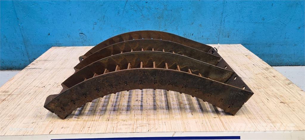 CASE 8010 Dodatna oprema za kombajne