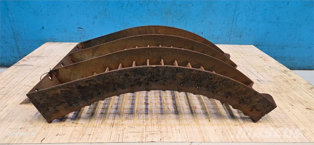 CASE 8010 Dodatna oprema za kombajne