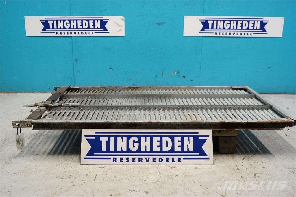 CASE 9230 Posipači soli i peska