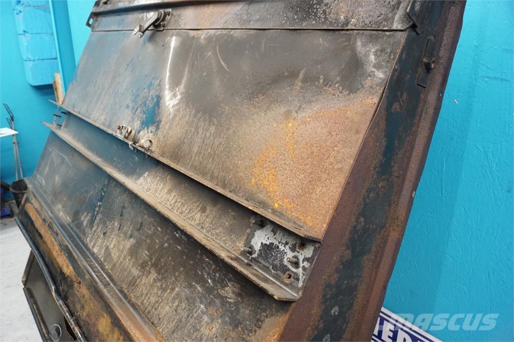 CASE 9230 Posipači soli i peska