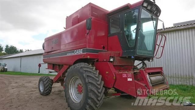 Case IH 1680 Kombajni