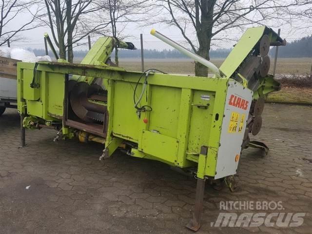 CLAAS 6218 8R Mašine za stočnu hranu sa sopstvenim pogonom