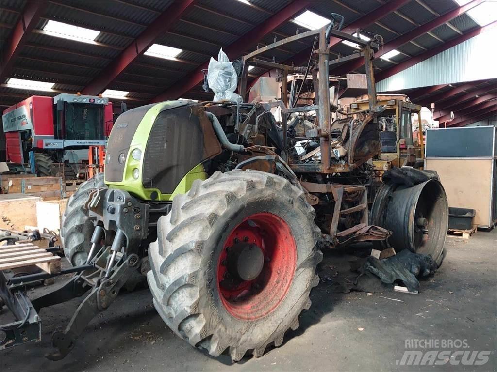 CLAAS Axion 840 Traktori