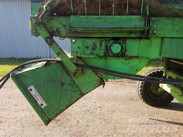 Deutz-Fahr M2680 Dodatna oprema za kombajne