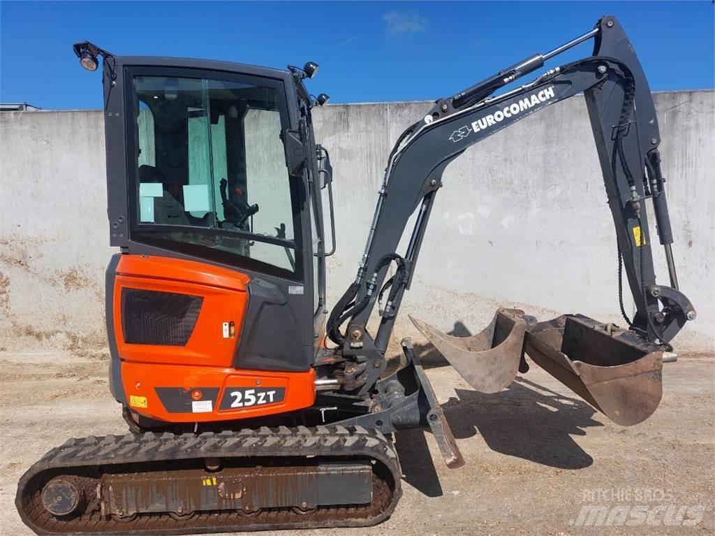Eurocomach 25ZT Mini bageri < 7t