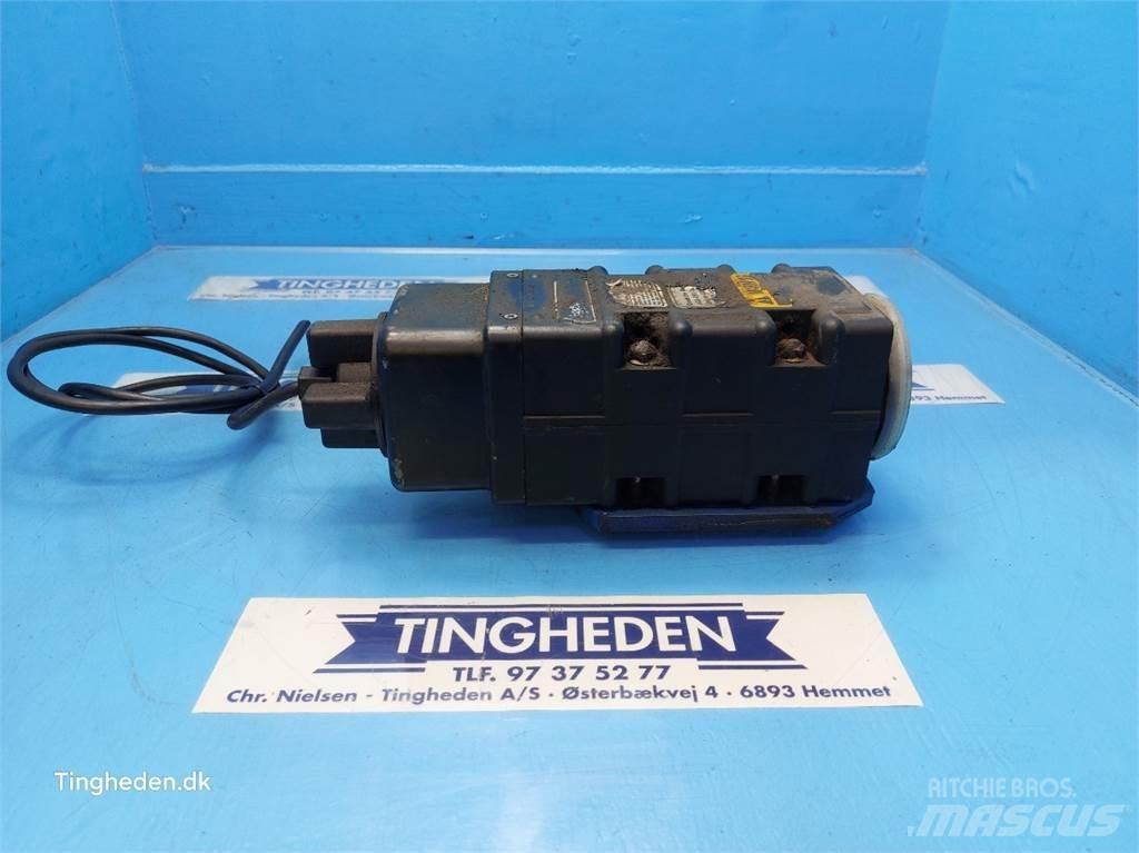 Ford TW15 Elektronika
