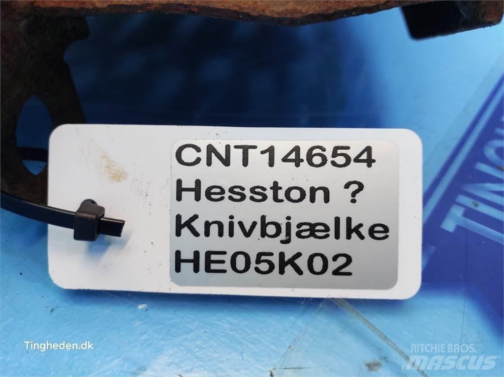 Hesston  Dodatna oprema za kombajne