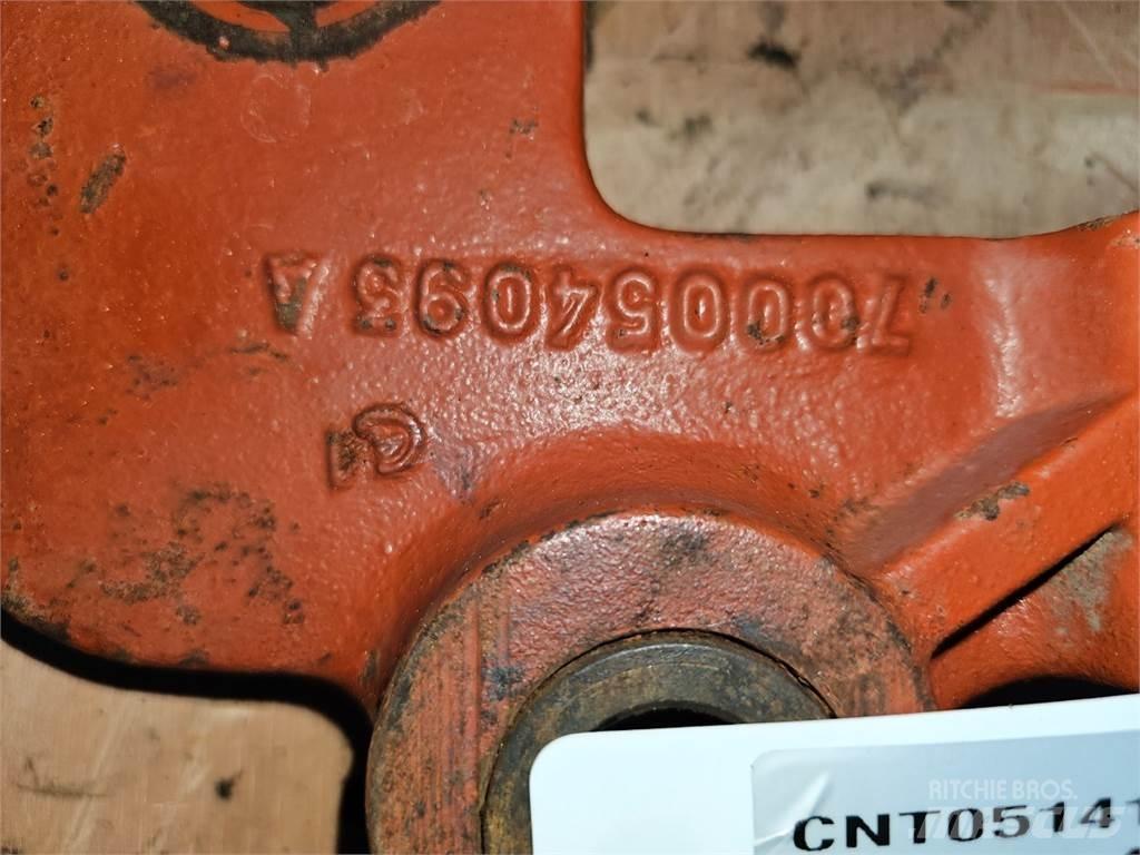 Hesston 4700 Pritege za bale