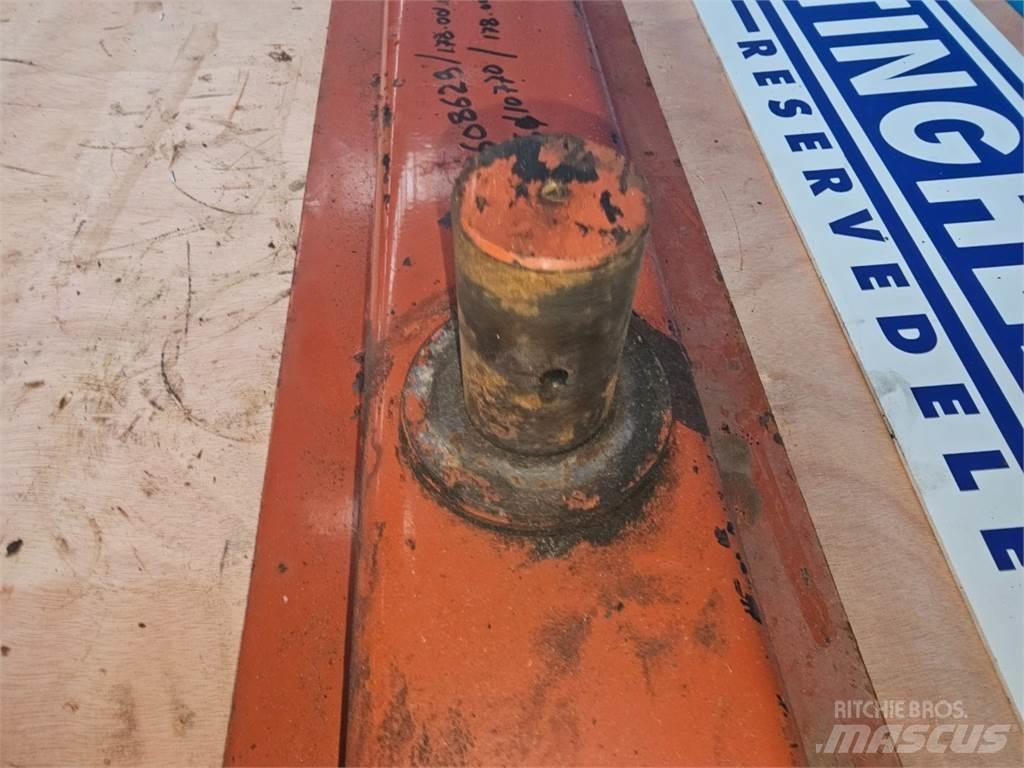 Hesston 4700 Ostale poljoprivredne mašine