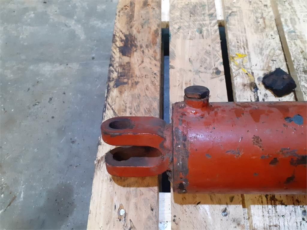 Hesston 4800 Pritege za bale