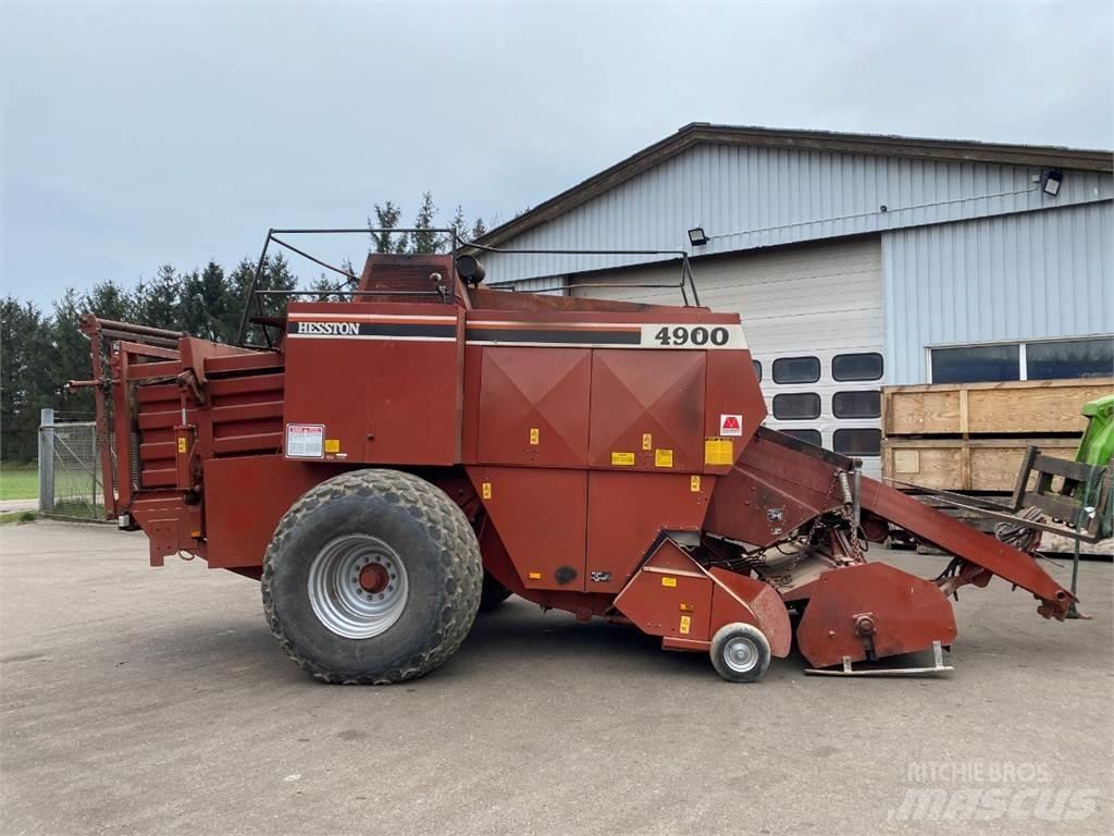 Hesston 4900 Prese/balirke za četvrtaste bale