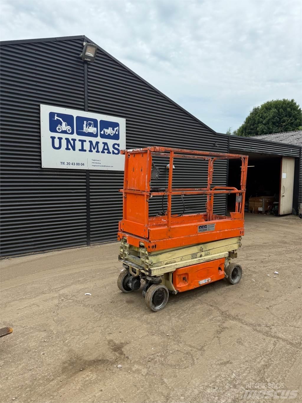 JLG 1930 Makazaste platforme
