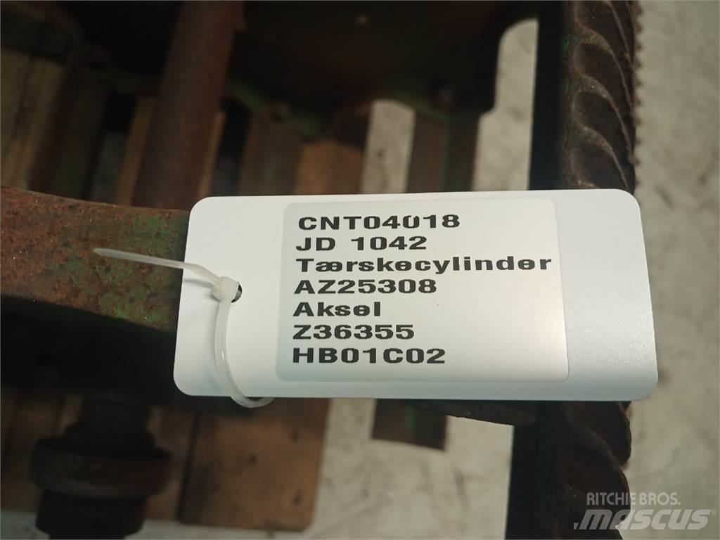 John Deere 1042 Dodatna oprema za kombajne