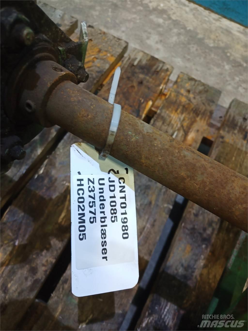 John Deere 1085 Posipači soli i peska
