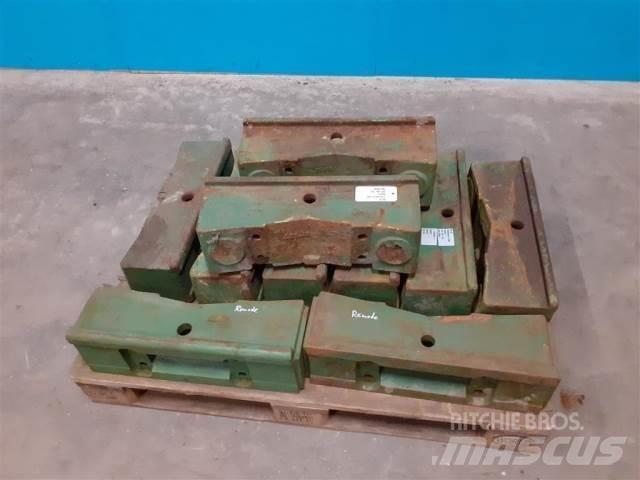 John Deere 2040 Prednji tegovi