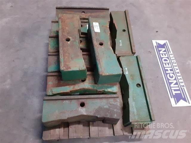 John Deere 2040 Prednji tegovi