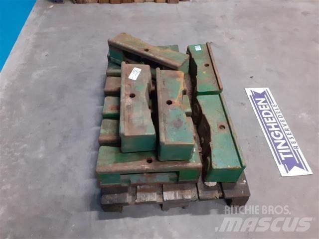 John Deere 2140 Prednji tegovi