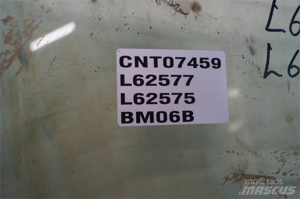 John Deere 2250 Kabine i unutrašnjost
