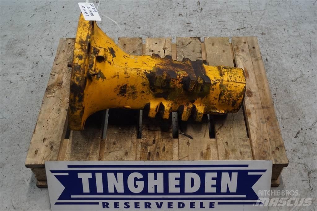 John Deere 310B Axles