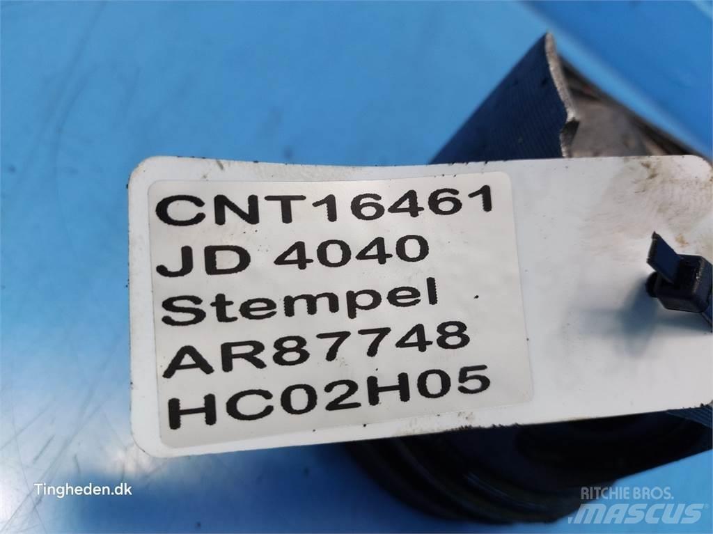 John Deere 4040 Motori