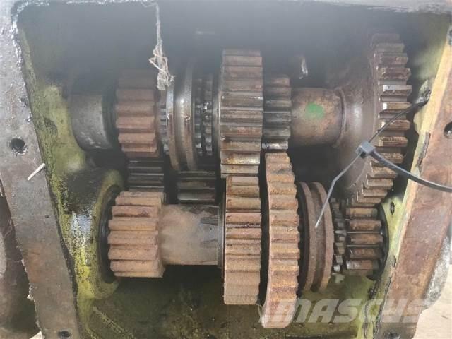 John Deere 942 Menjač
