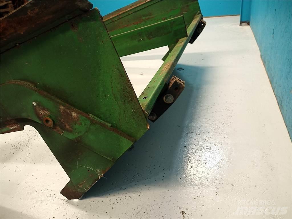 John Deere 9540 Posipači soli i peska