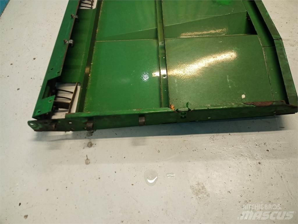 John Deere 9540 Posipači soli i peska