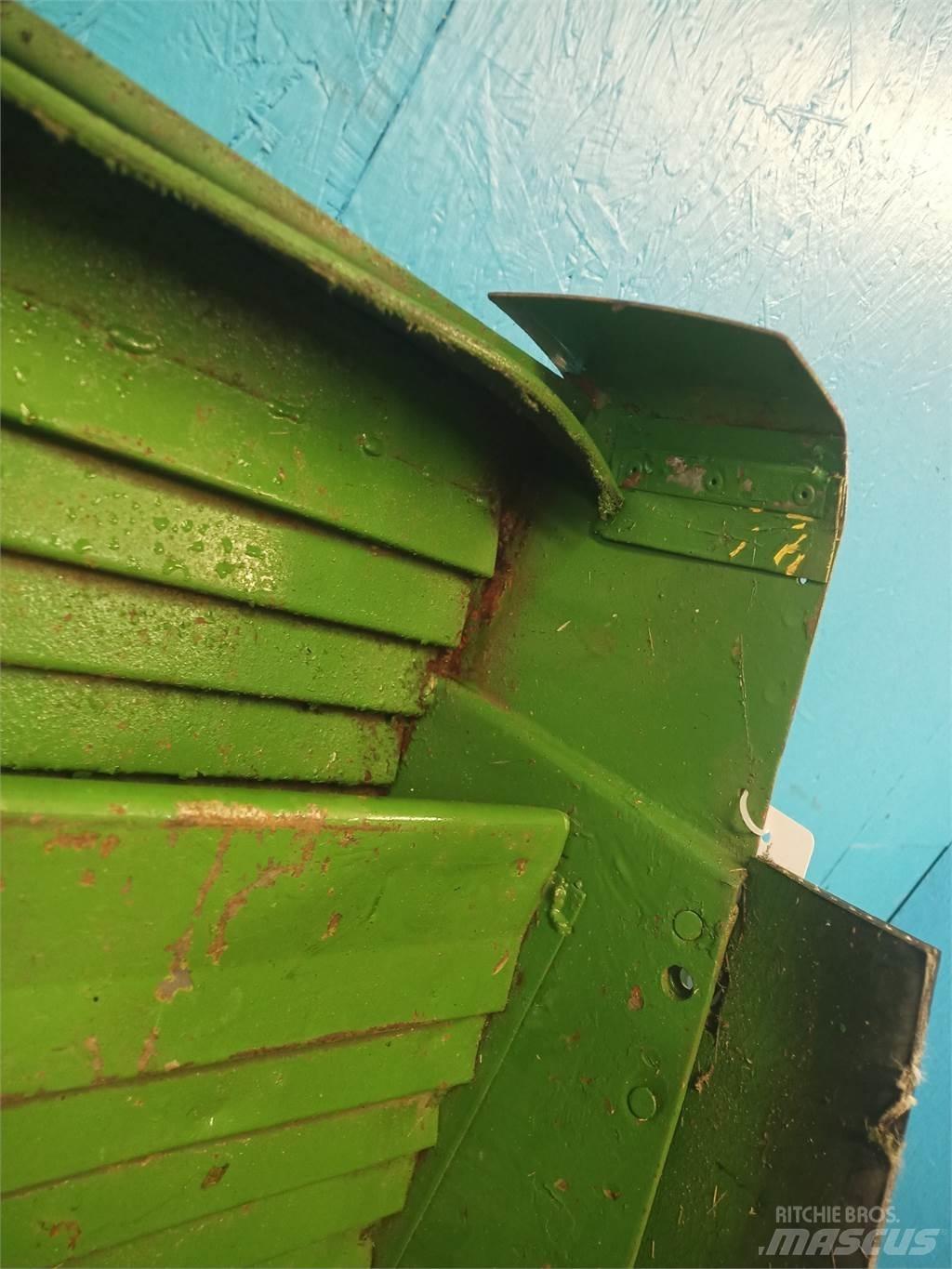 John Deere 975 Posipači soli i peska
