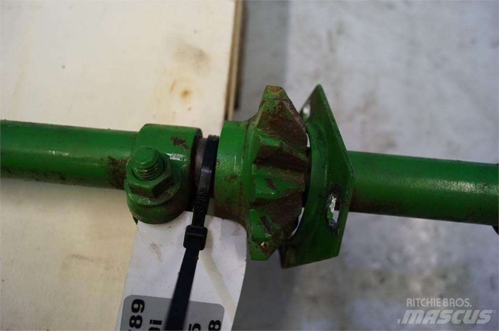 John Deere 9780 Posipači soli i peska