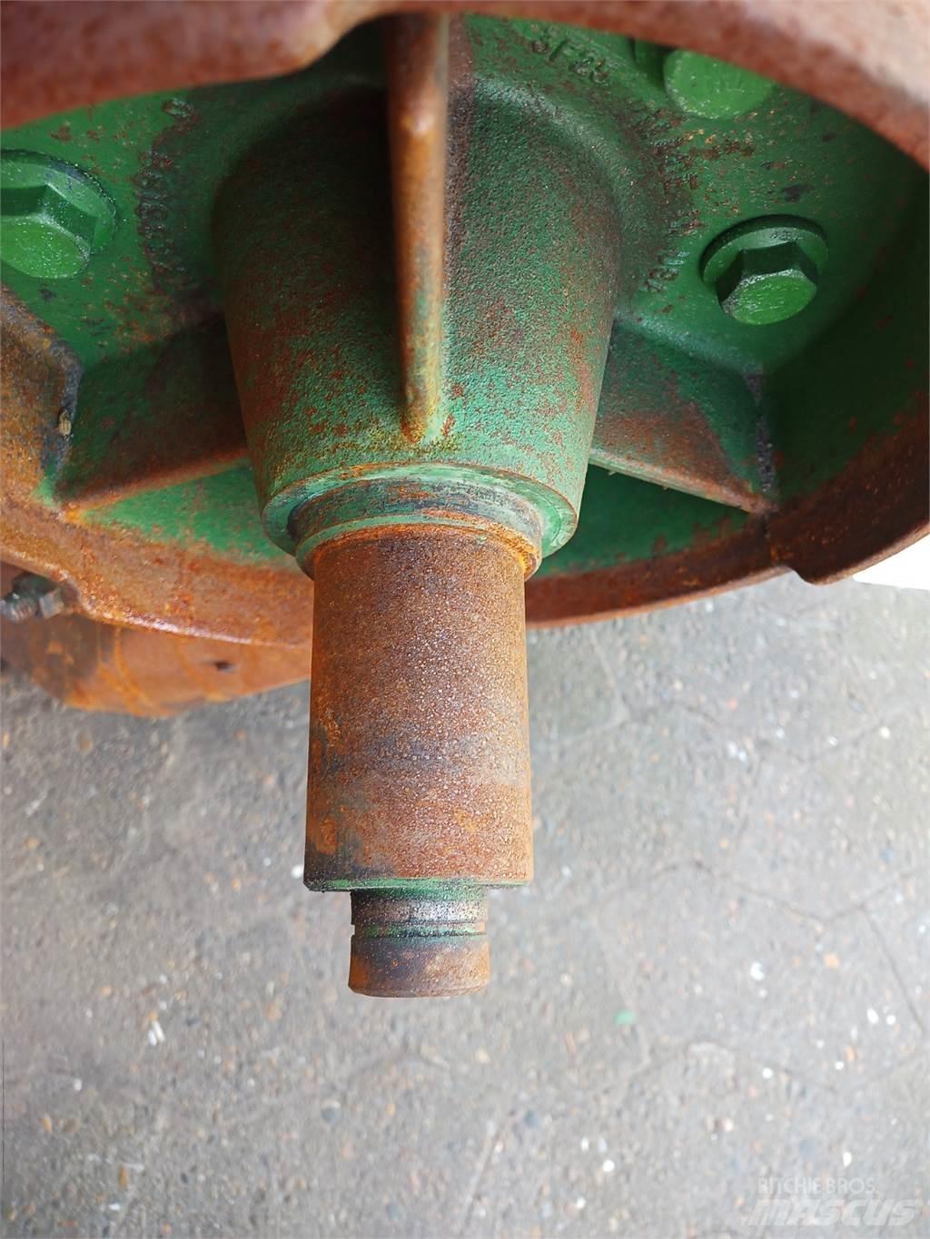 John Deere S670 Dodatna oprema za kombajne