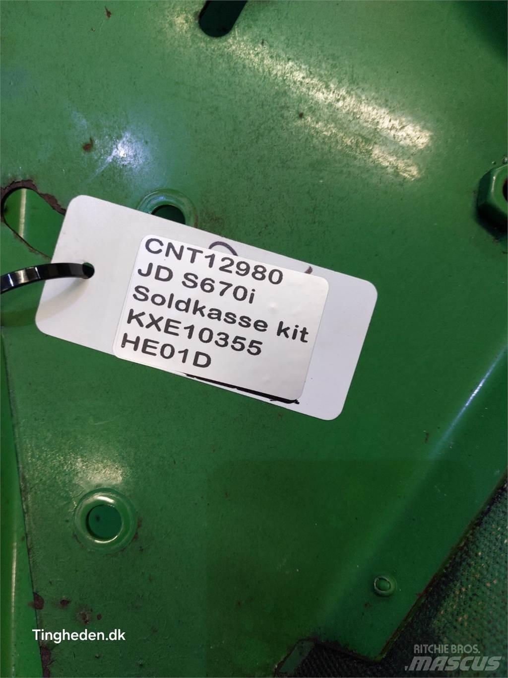 John Deere S670 Posipači soli i peska
