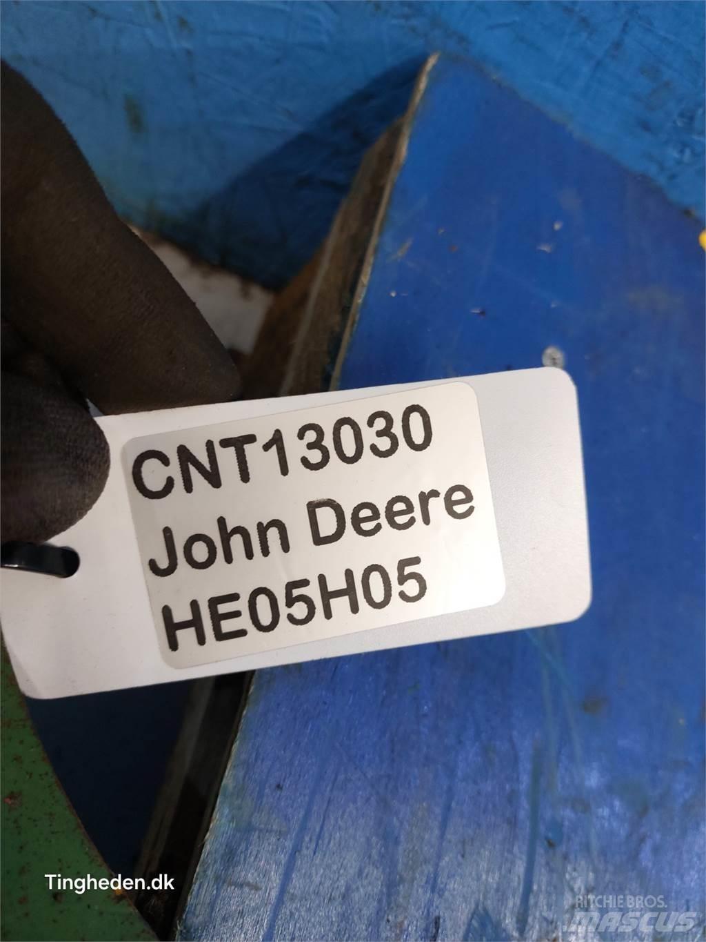 John Deere S670 Posipači soli i peska