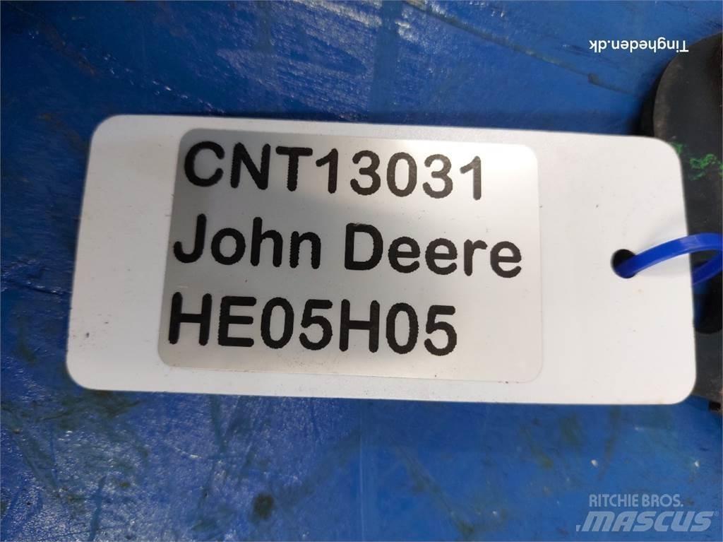 John Deere S670 Posipači soli i peska