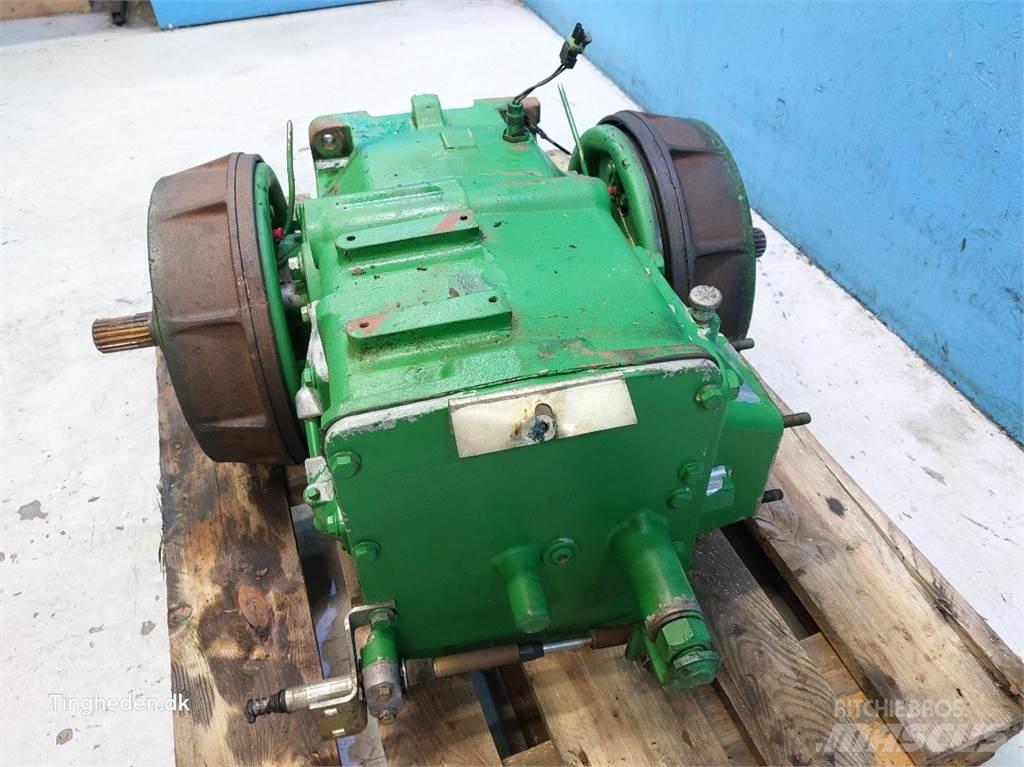 John Deere T660I Menjač