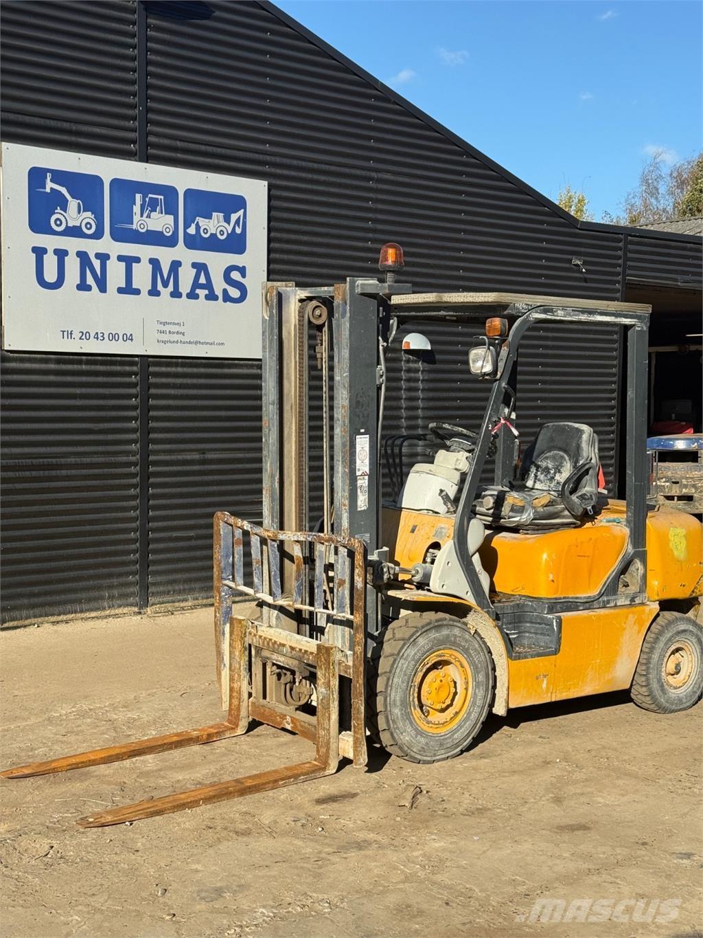 Komatsu FD25 Dizelski viljuškari