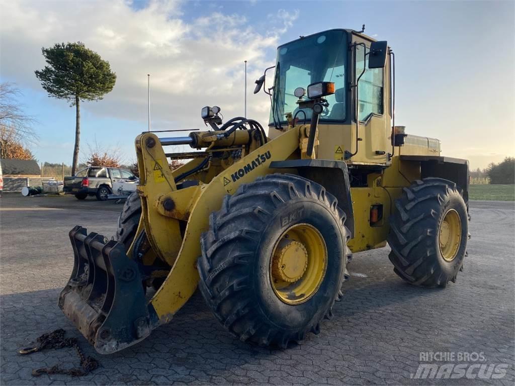Komatsu WA270 Utovarivači na točkove