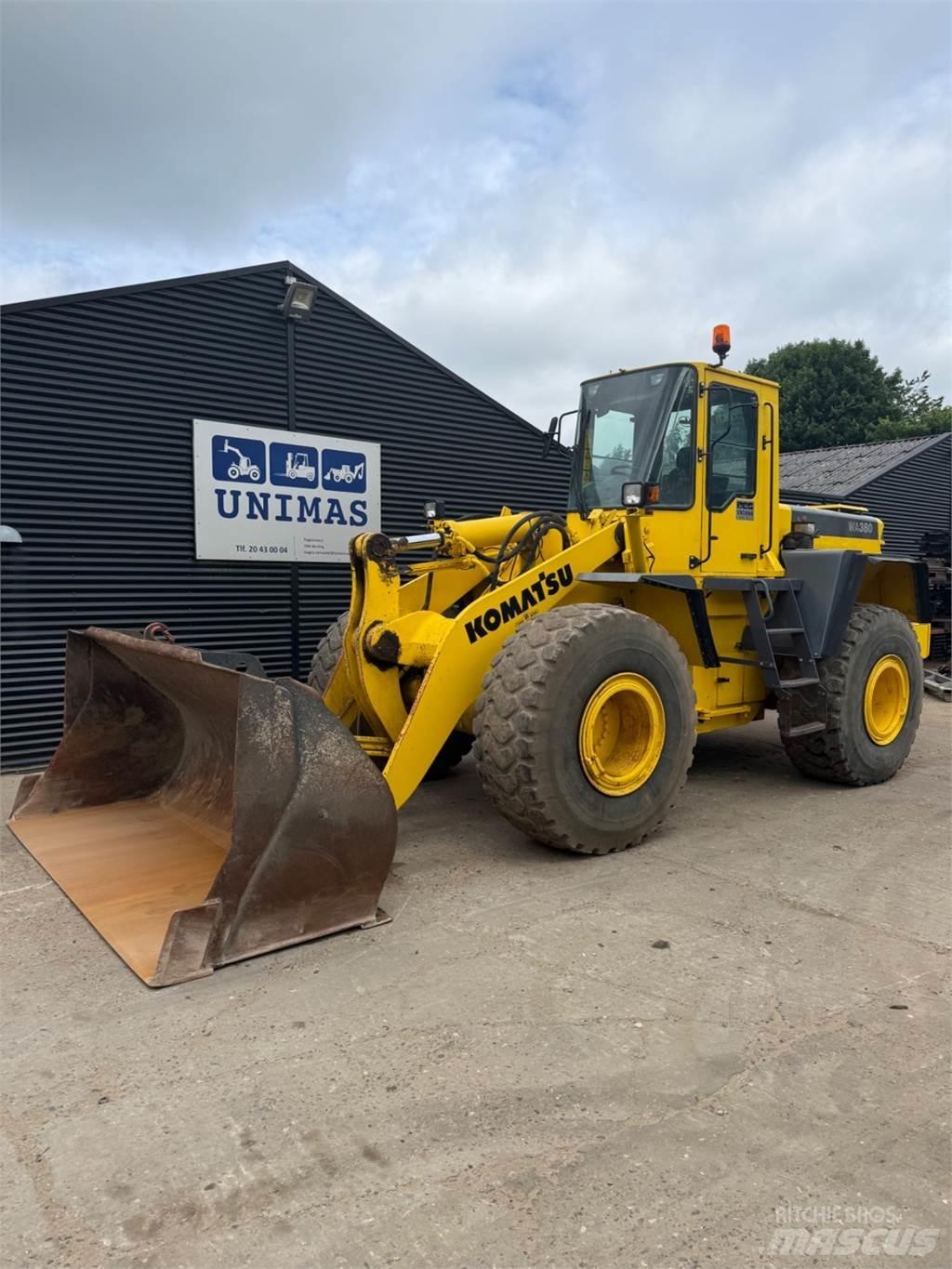 Komatsu WA380 Utovarivači na točkove