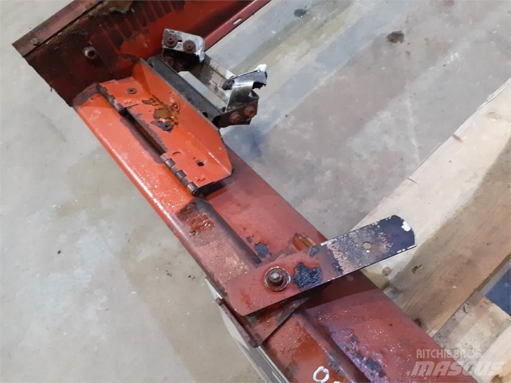 Laverda 626 Posipači soli i peska