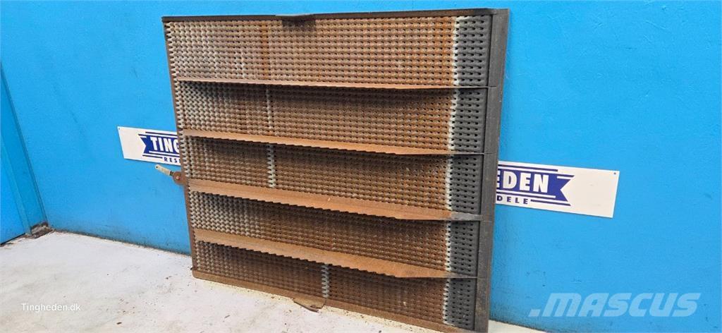 Laverda L517 Posipači soli i peska