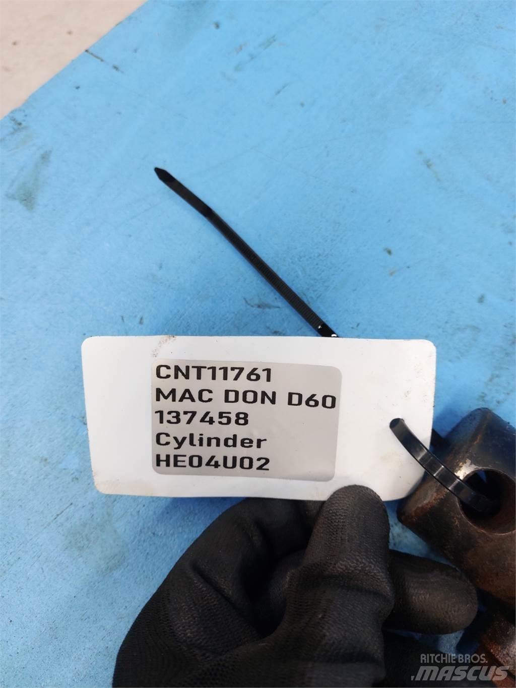 MacDon D60 Dodatna oprema za kombajne