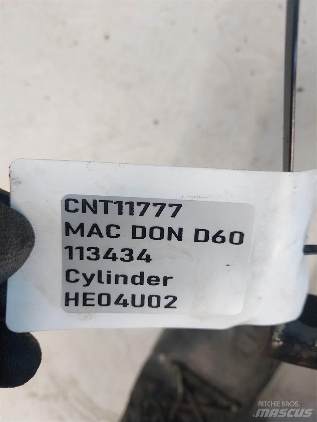 MacDon D60 Dodatna oprema za kombajne