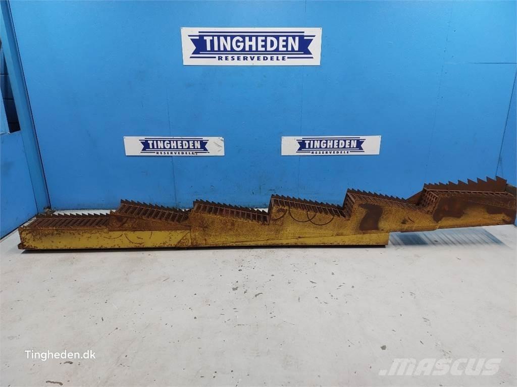 New Holland 1545 Dodatna oprema za kombajne